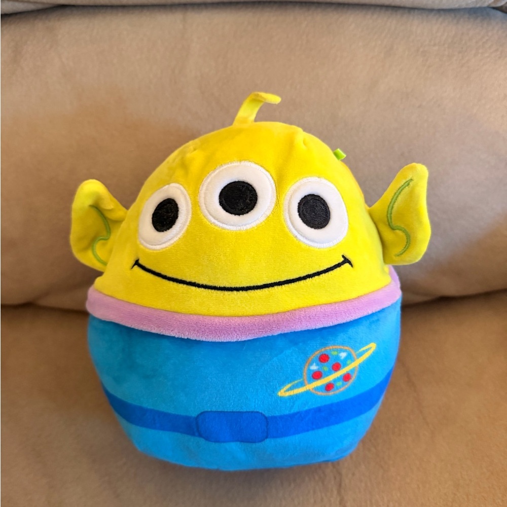 Alien Squishmallow